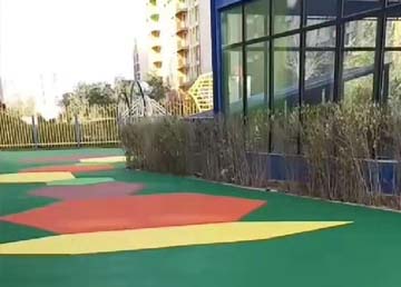 幼兒園，小區，公園等休閑場所